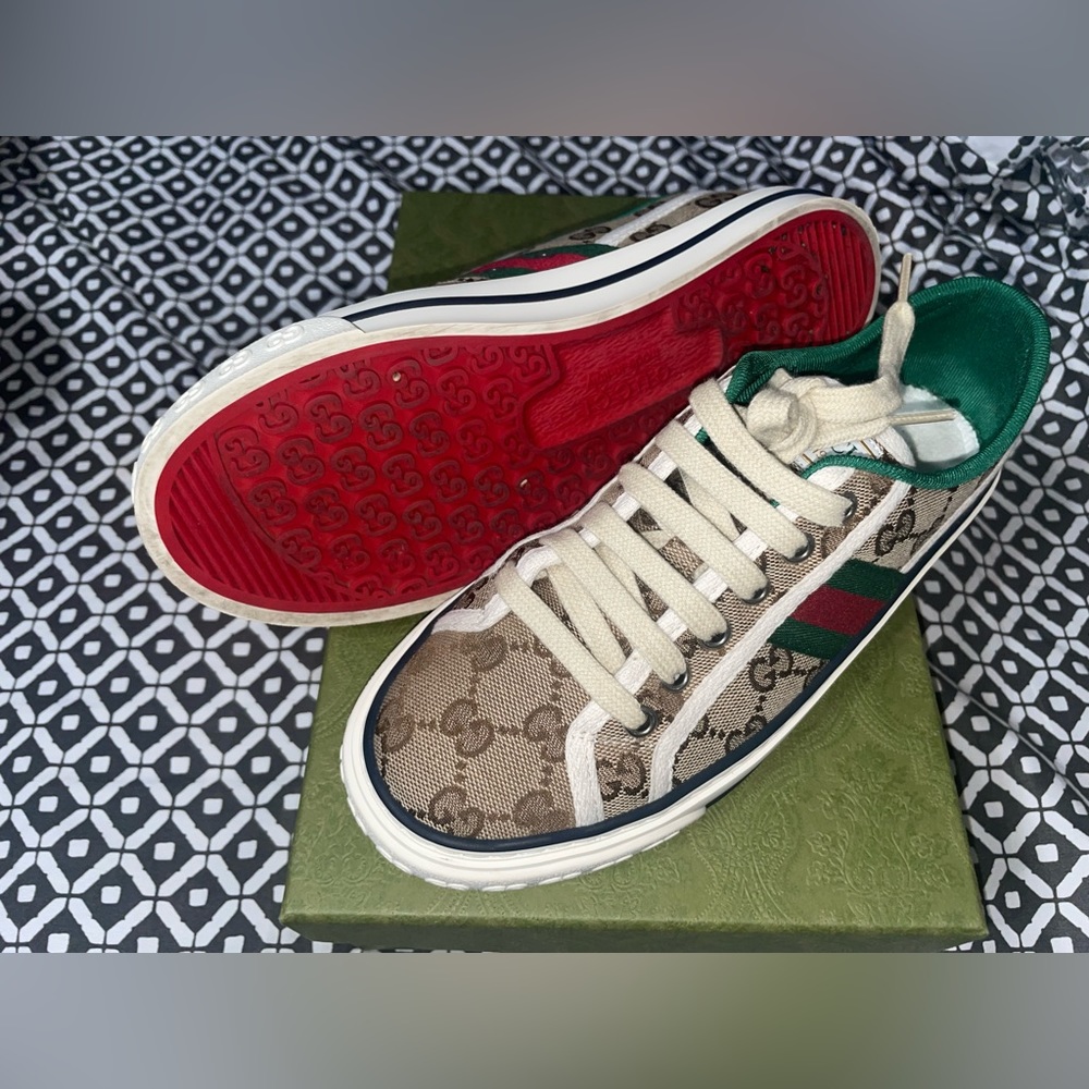 Gucci - Picture 3 of 7